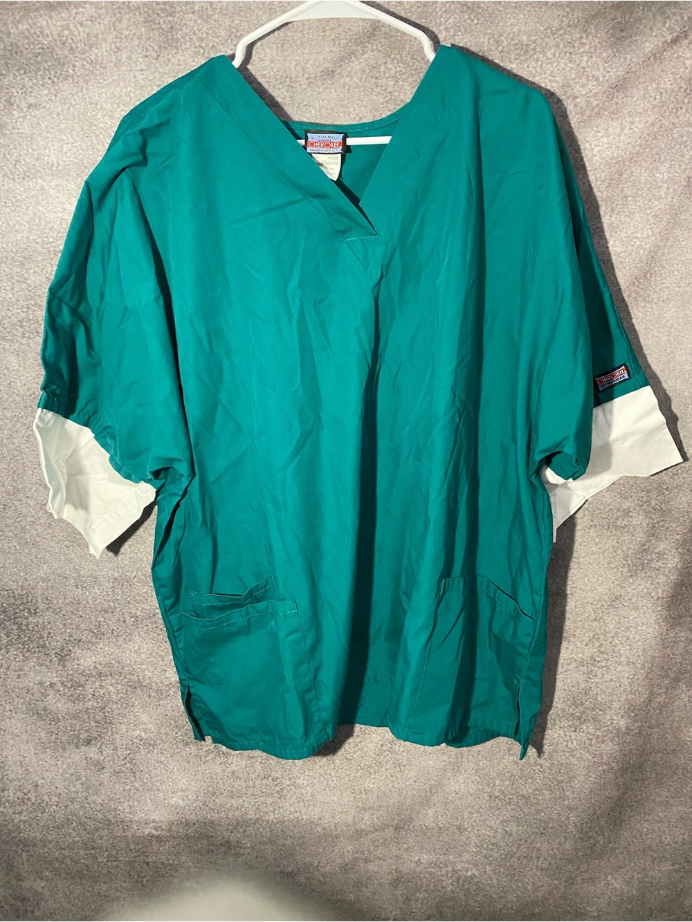 Cherokee Workwear Scrub Top Womens 2XL Green White Cuff V-Neck Pocket Shirt